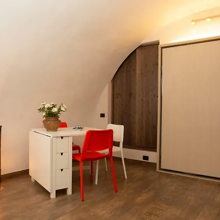 Portico57 Apartment