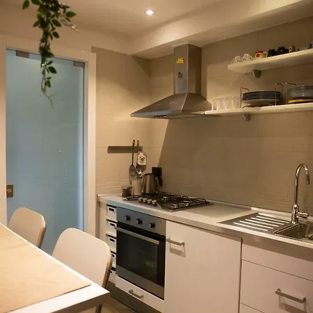 Portico57 Apartment *
